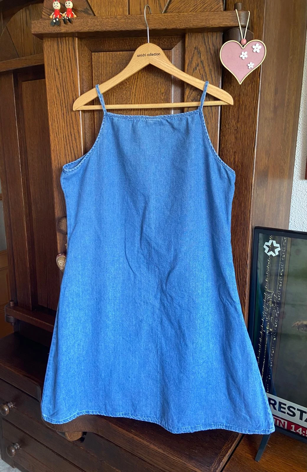 Vestido jeans de alças, bolso central, folgado. Tamanho M/L – photo 6